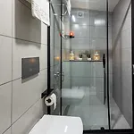 Apollo & Aparthotel