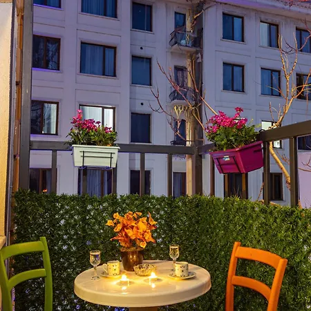 Apollo & 3* Istanbul