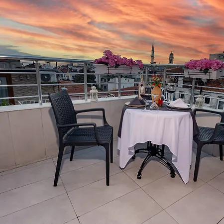 Aparthotel Apollo & 3*