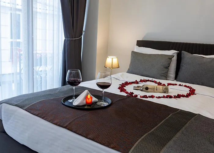 Apart-hotel Apollo & 3*