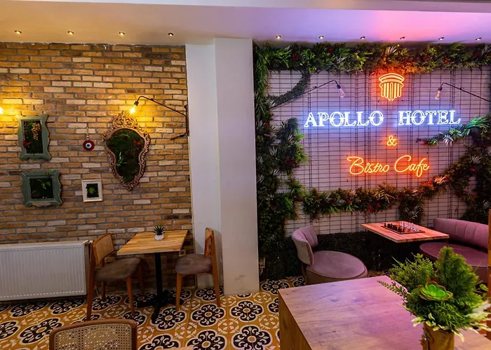Apollo & Aparthotel