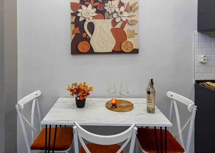 מלון דירות Apollo &